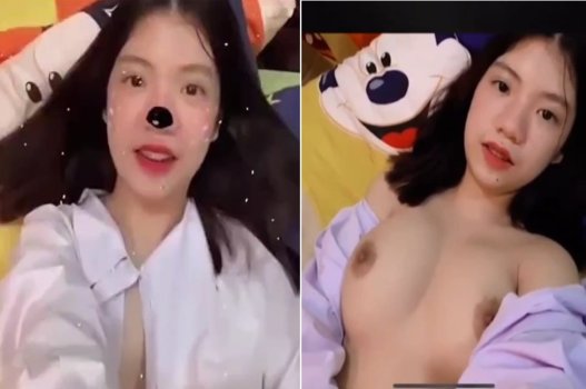 Cô gái nóng bỏng nhắn tin mời bạn vào màn yêu sex